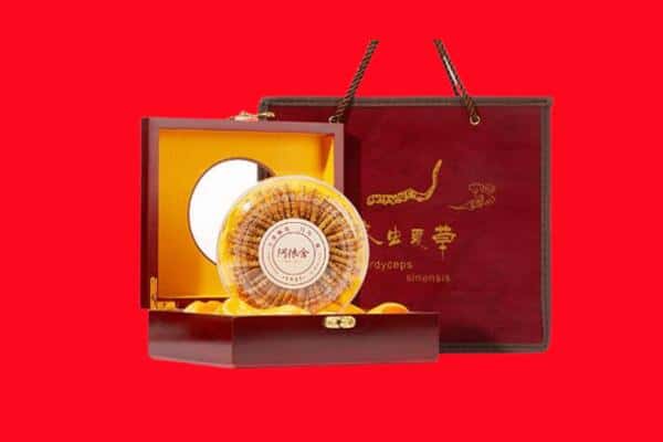 收购资讯:台前县回收冬虫夏草是按克吗